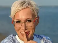 DianaDillard's Sex ChatRoom