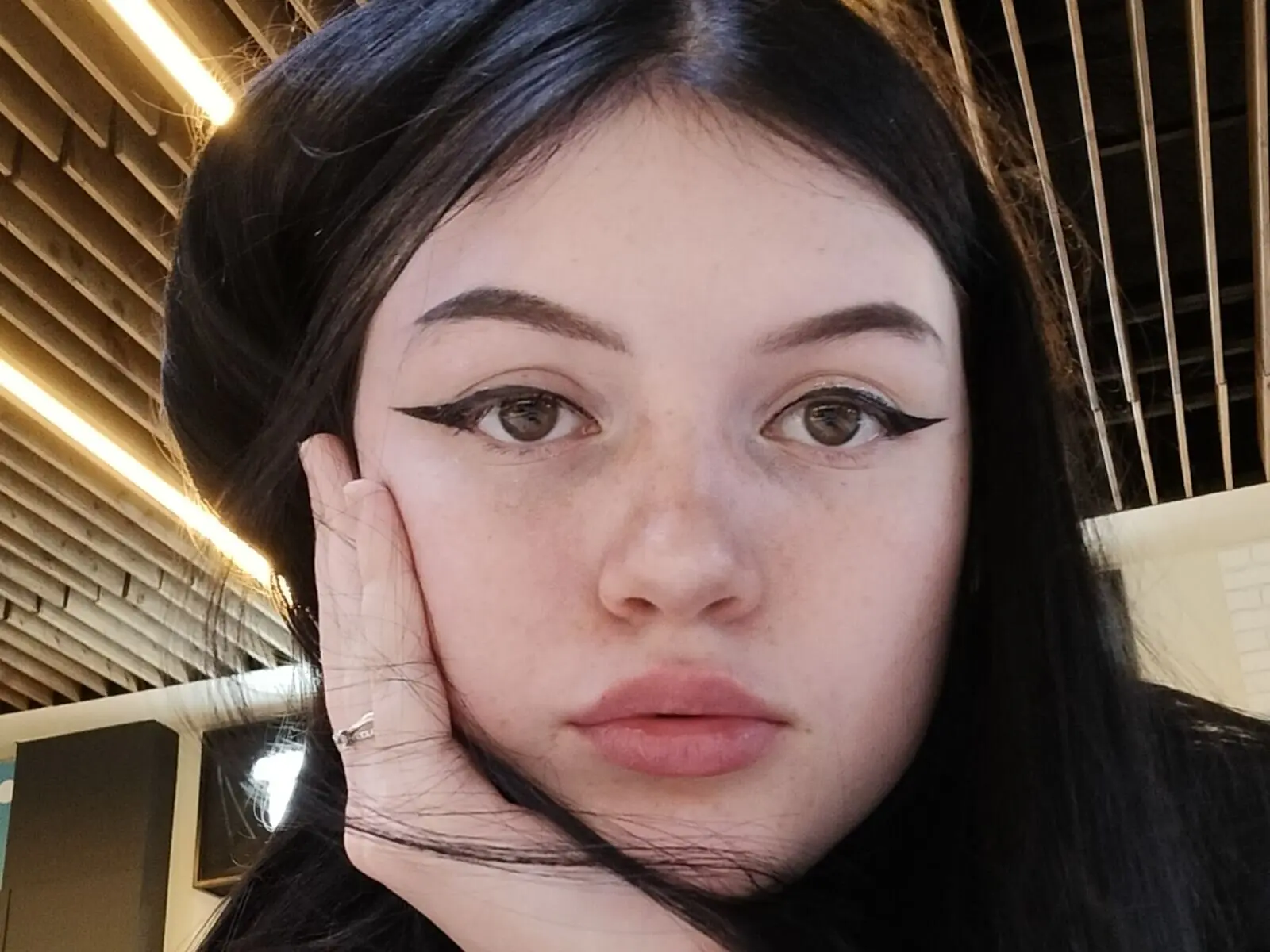 ImEvie's Sex ChatRoom