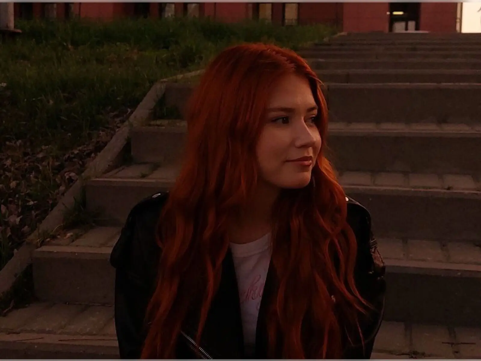 LinaRayes's Sex ChatRoom