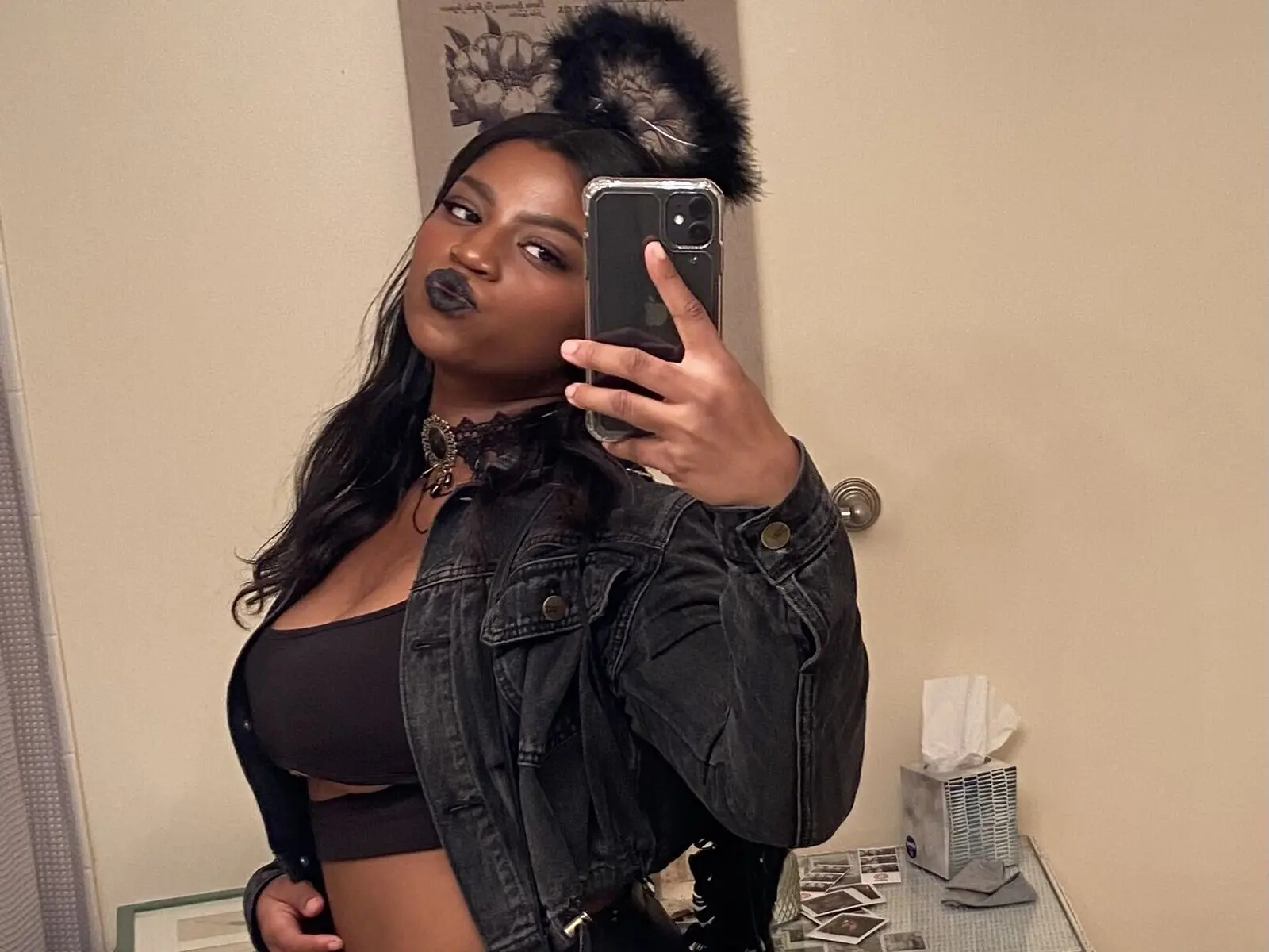 TiaAnne's Sex ChatRoom